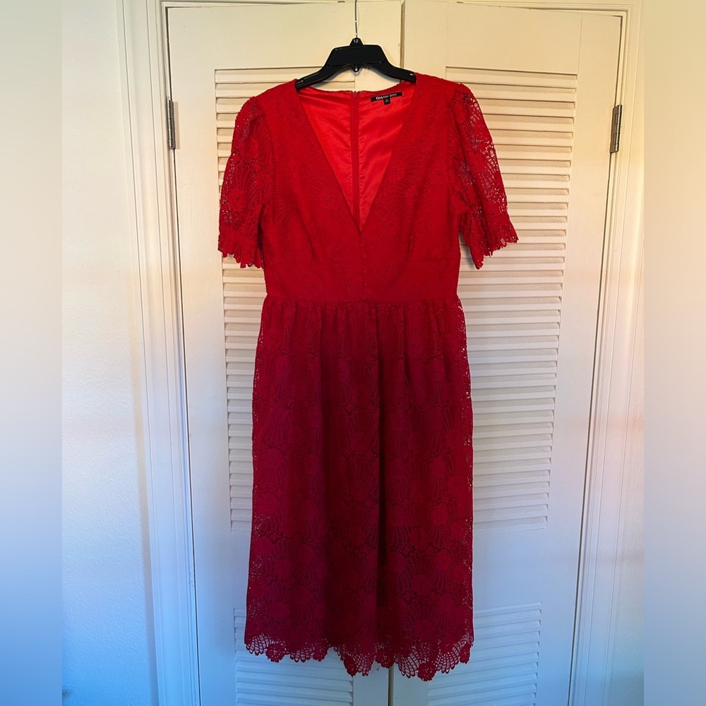 Red Gianni Bini dress